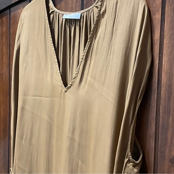 VINCE V-neck Belted Sleeveless Drape Dress - Picture 6 of 6